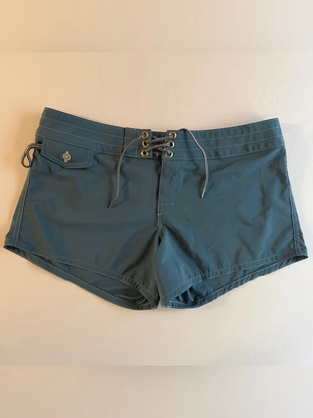 Birdwell Beach Britches 4” Trunks Women 10 USA MADE Cali Surf Beach Swim Shorts